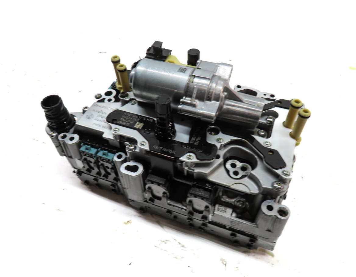 15-20 MERCEDES GLA CLASS (X156) 7 SPEED AUTO AUTOMATIC TRANSMISSION VALVE BODY