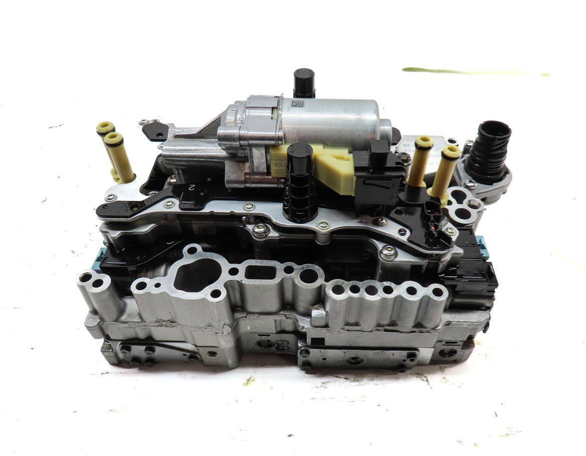 Thumbnail 5: 15-20 MERCEDES GLA CLASS (X156) 7 SPEED AUTO AUTOMATIC TRANSMISSION VALVE BODY