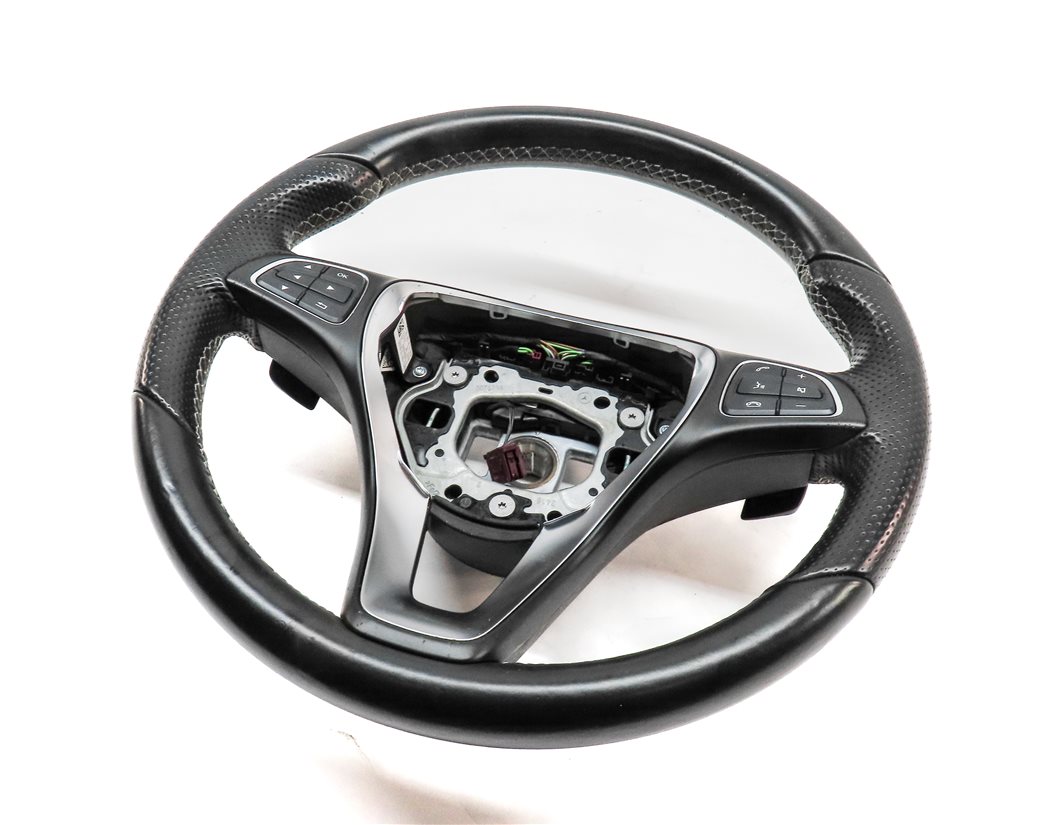 15-20 MERCEDES B GLA CLASS (W242 X156) 3-SPOKE STEERING WHEEL w/ SHIFT PADDLES