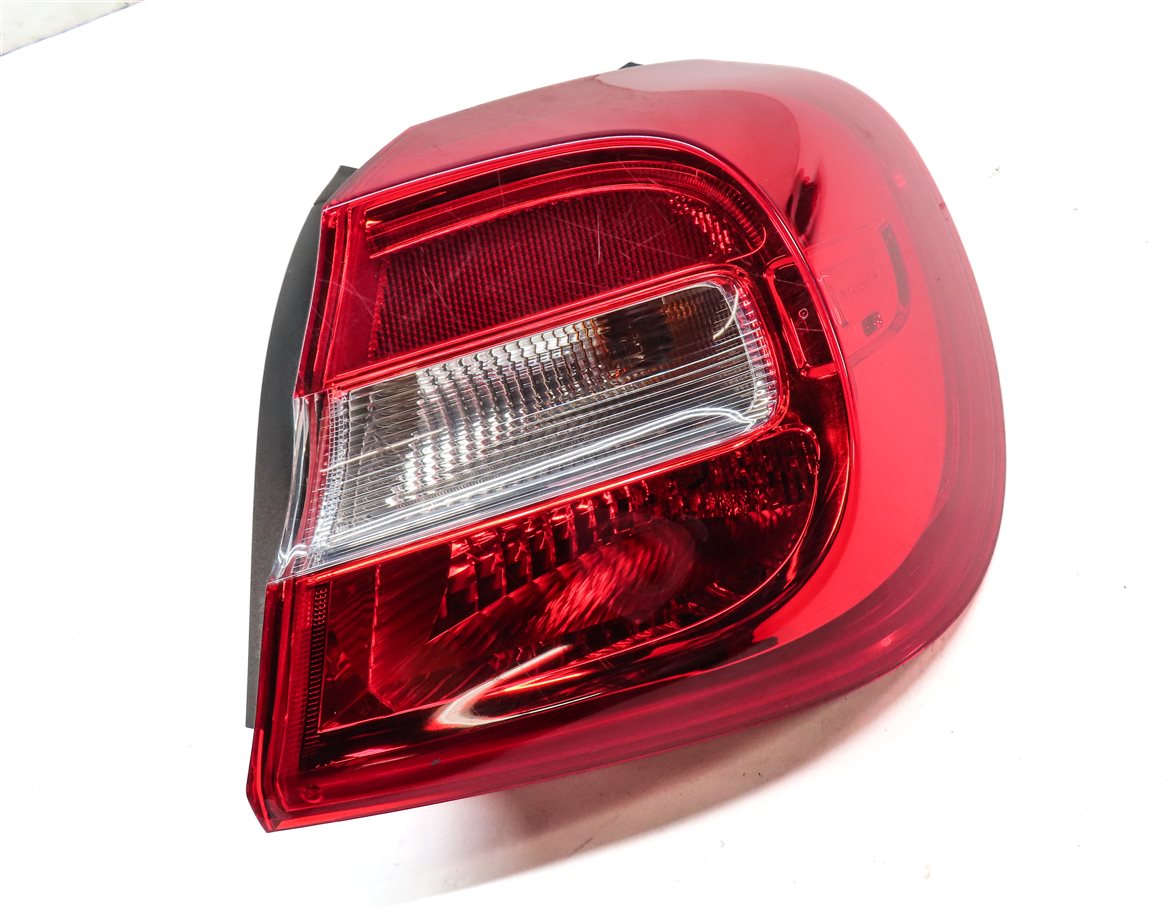 Thumbnail 4: 15-20 MERCEDES GLA250 W156 REAR RIGHT PASSENGER OUTER QUARTER TAILLIGHT LAMP