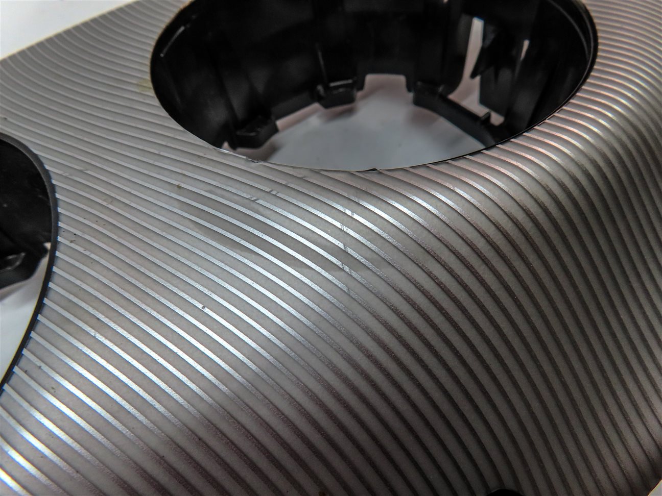 Thumbnail 7: 2016 MERCEDES GLA250 (X156) FRONT DASH TRIM PANEL (VERTICAL LIGHT)