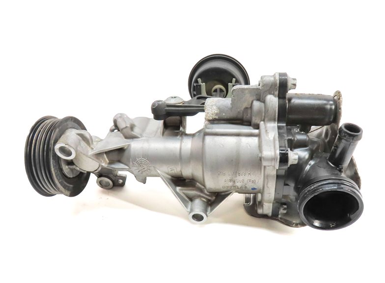 Thumbnail 6: 2016 MERCEDES GLA250 (X156) 2.0L TURBO (M270) ENGINE WATER COOLANT PUMP w/PULLEY