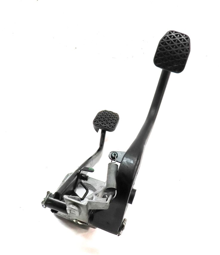 2008 BMW Z4 CONVERTIBLE (E85) MANUAL TRANSMISSION BRAKE & CLUTCH PEDAL ASSEMBLY