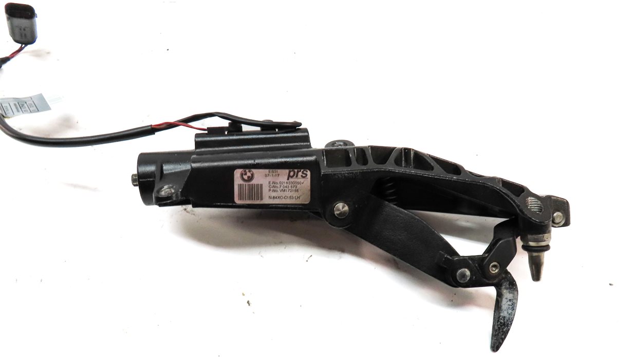 Thumbnail 6: 2008 BMW Z4 CONVERTIBLE (E85) FRONT LEFT DRIVER CONVERTIBLE TOP LATCH