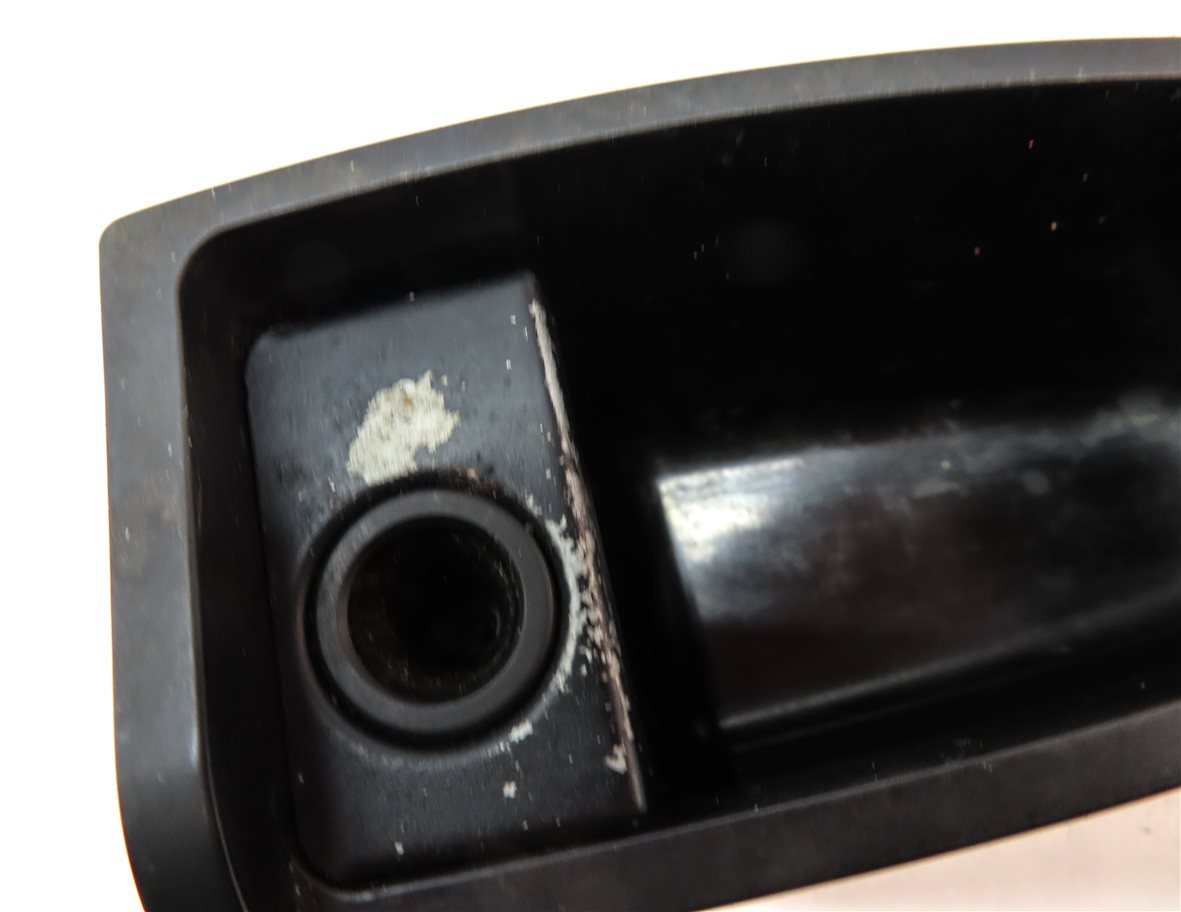 Thumbnail 7: 2008 BMW Z4 CONVERTIBLE (E85) ASHTRAY ASH TRAY INSERT