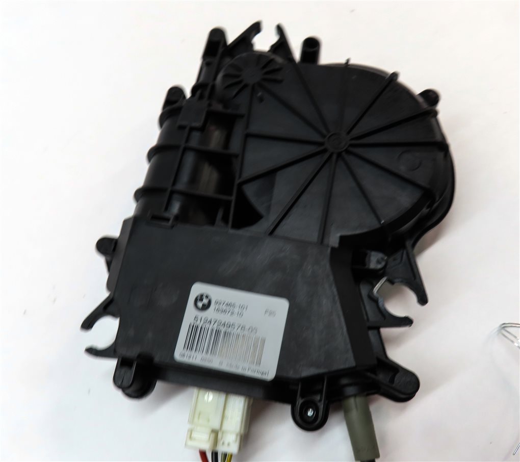 Thumbnail 6: 2012 BMW X3 (F25) REAR HATCH TRUNK LOCK LATCH w/ ACTUATOR MOTOR