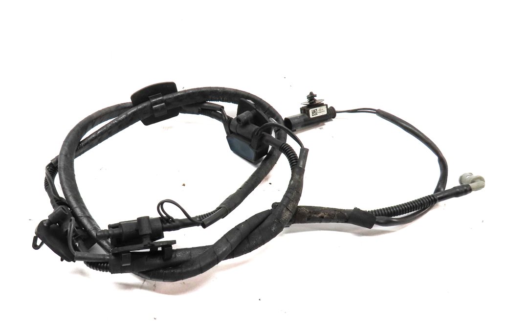Thumbnail 2: 2012 BMW X3 (F25) FRONT WINDSHIELD WIPER SQUIRTER NOZZLE SET 2 w/ LINES