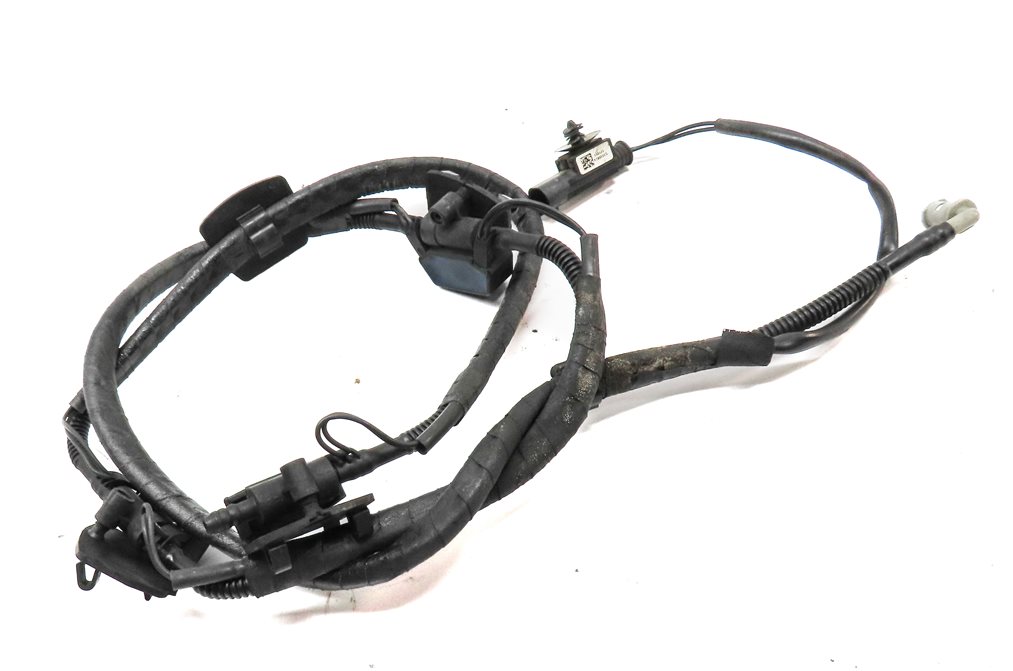 Thumbnail 3: 2012 BMW X3 (F25) FRONT WINDSHIELD WIPER SQUIRTER NOZZLE SET 2 w/ LINES