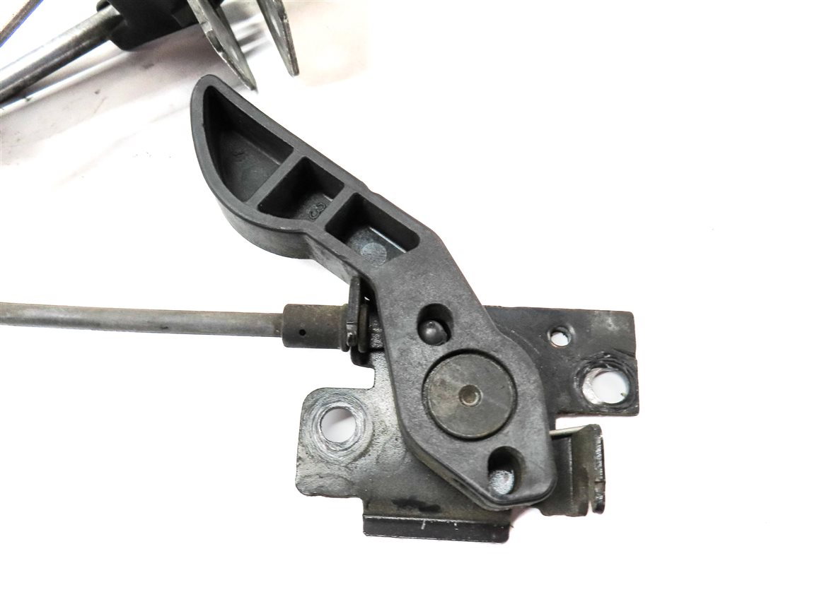 Thumbnail 7: 2012 BMW X3 (F25) FRONT HOOD SAFETY CATCH HOOK w/ RELEASE LEVER & CABLE