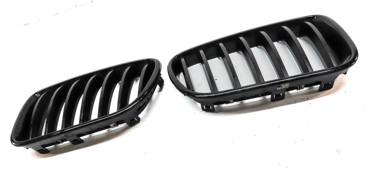 Thumbnail 3: 2011-2017 BMW X3 (F25) FRONT LEFT & RIGHT HOOD KIDNEY GRILLE SET (TITANIUM FINS)