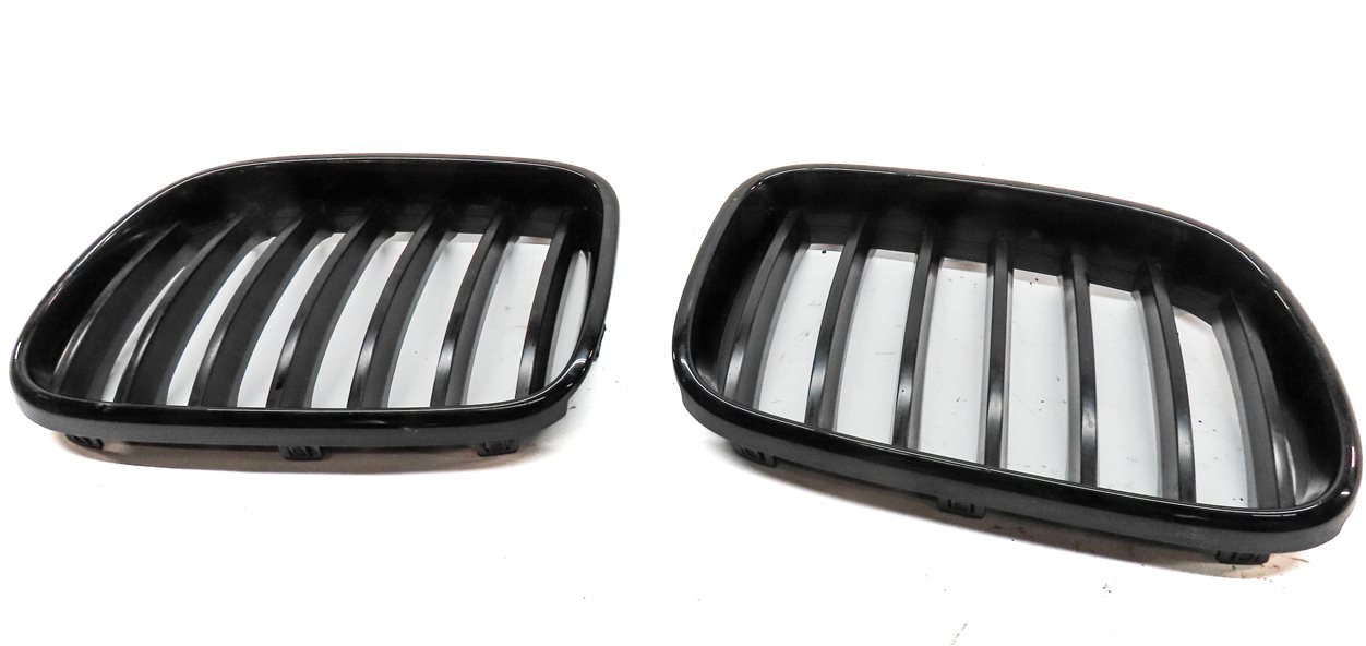 Thumbnail 4: 2011-2017 BMW X3 (F25) FRONT LEFT & RIGHT HOOD KIDNEY GRILLE SET (TITANIUM FINS)