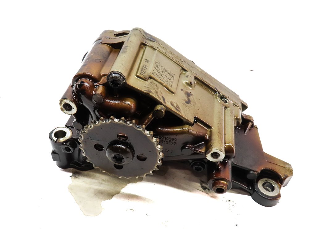 Thumbnail 2: 2012 BMW X3 (F25) 3.0L TURBO (N55) ENGINE OIL PUMP