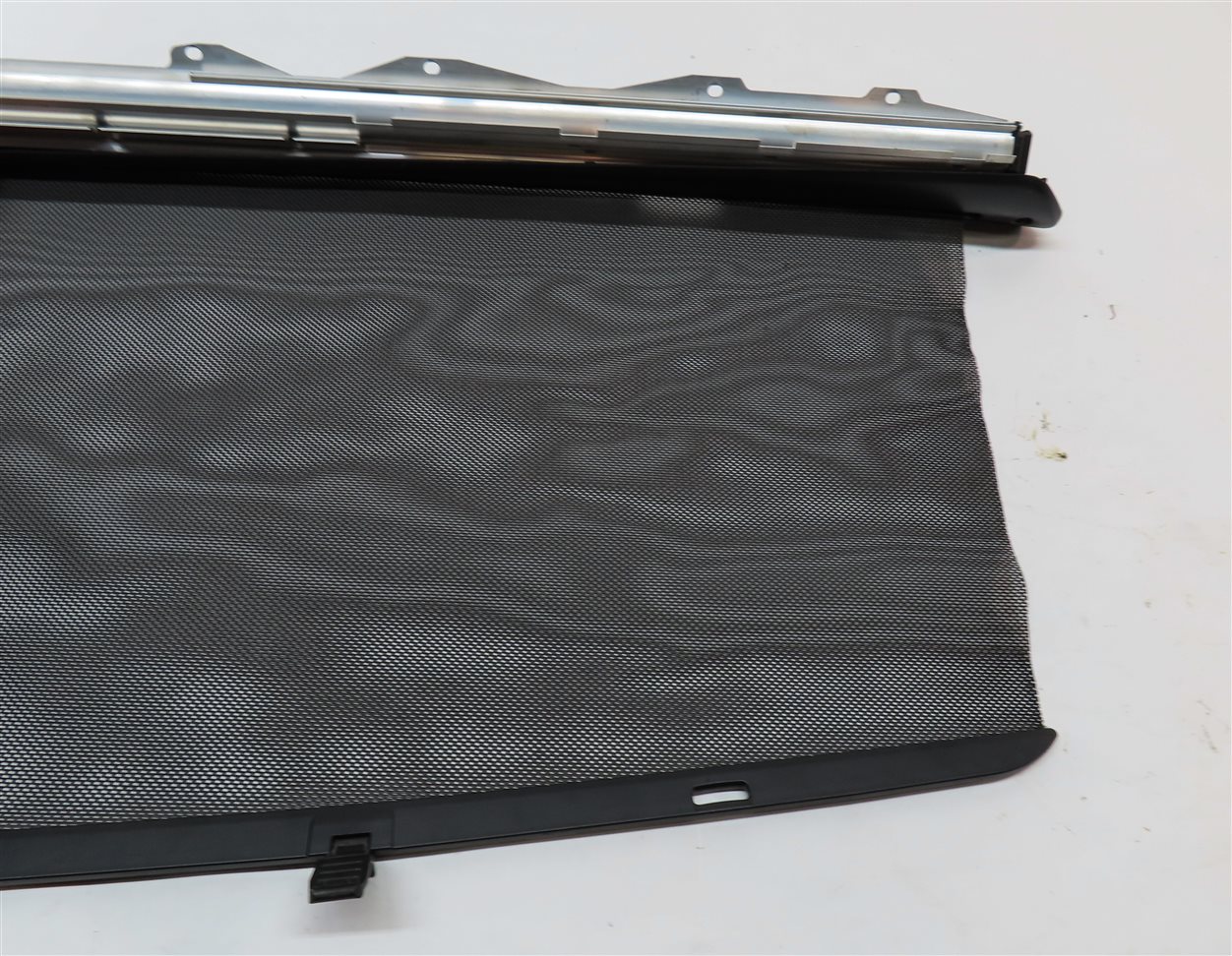 Thumbnail 6: 2011-2017 BMW X3 (F25) LEFT REAR DOOR RETRACTABLE WINDOW SHADE SUNSHADE SCREEN