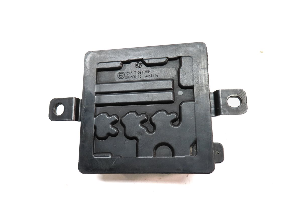Thumbnail 4: 2012 BMW X3 (F25) INTEGRATED POWER SUPPLY MODULE