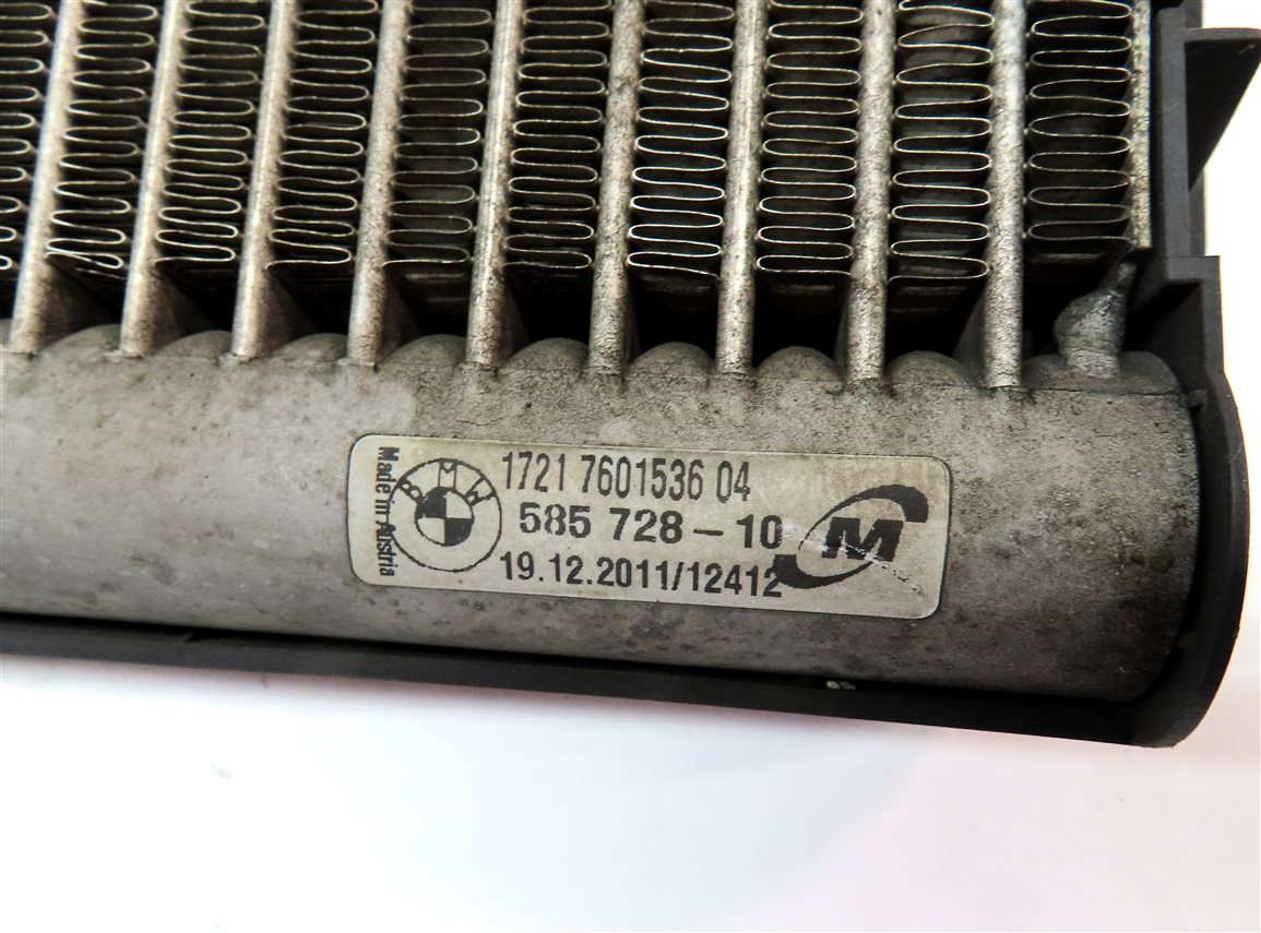Thumbnail 8: 11-18 BMW X3 X4 (F25 F26) 3.0T N55 TURBO ENGINE OIL COOLER RADIATOR