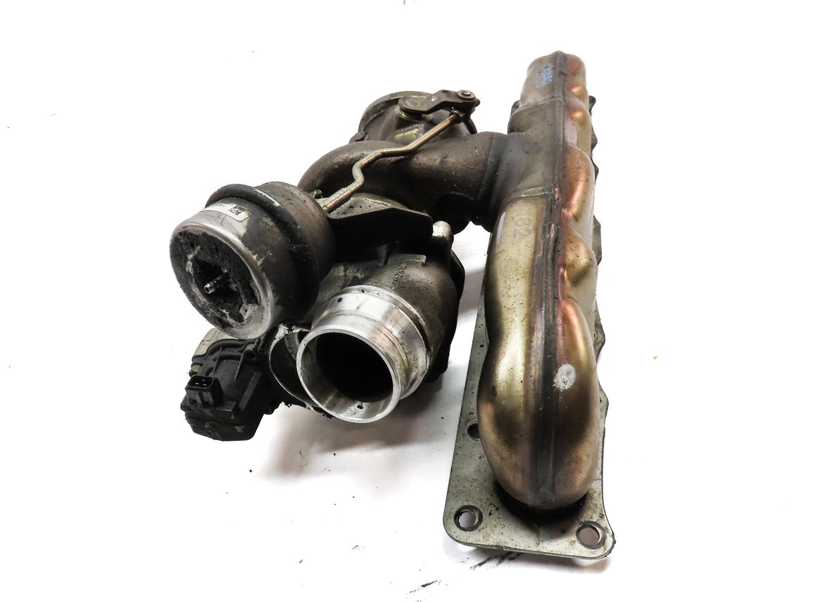 Thumbnail 2: 11-17 BMW X3 (F25) 3.0T 3.0L N55 ENGINE TURBO TURBOCHARGER w/ EXHAUST MANIFOLD