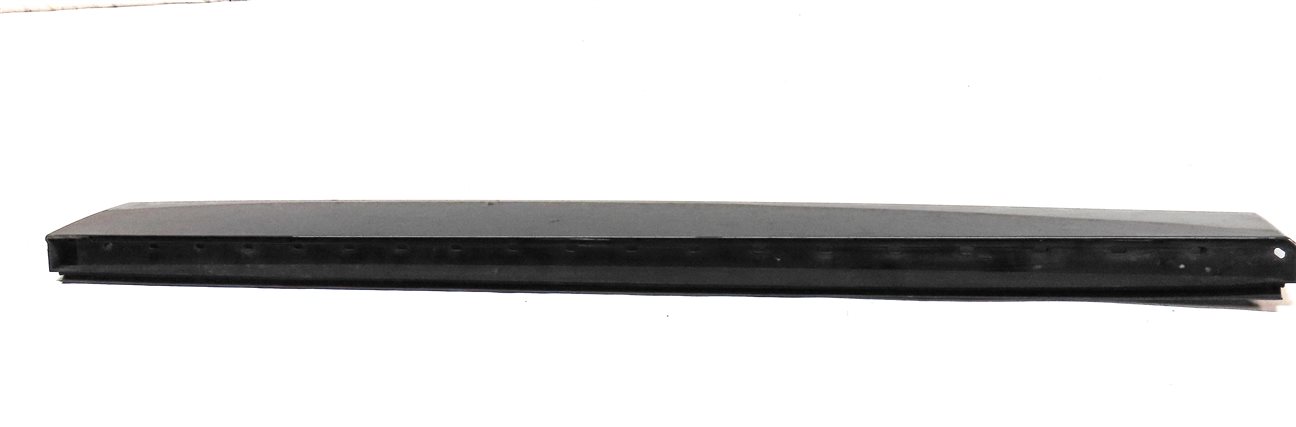 Thumbnail 4: 11-18 BMW X3 X4 (F25 F26) FRONT RIGHT LOWER DOOR MOULDING TRIM (w/ M PACKAGE)