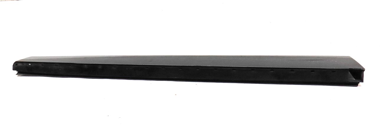 Thumbnail 4: 11-18 BMW X3 X4 (F25 F26) FRONT LEFT LOWER DOOR MOULDING TRIM (FOR w/ M PACKAGE)