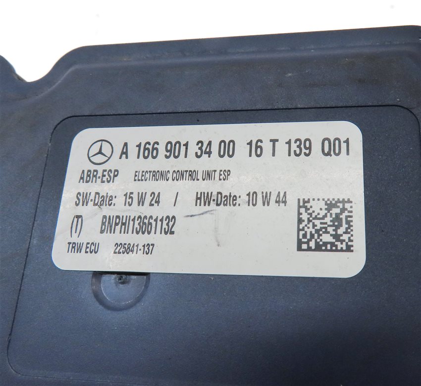 Thumbnail 6: 2016 MERCEDES GLE (W166) ANTI-LOCK ABS BRAKE PUMP w/ MODULE