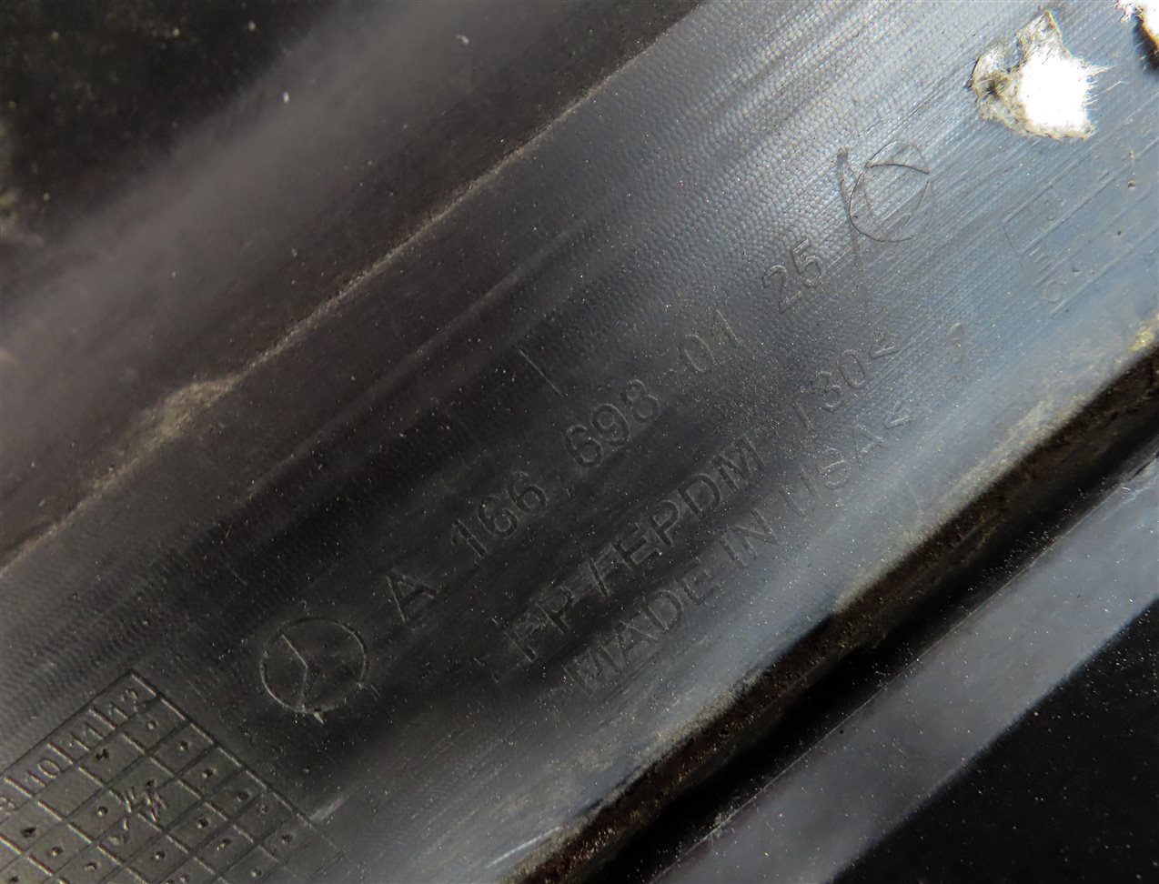 Thumbnail 7: 12-19 MERCEDES GLE ML CLASS (W166) LEFT DRIVER SIDE RUNNING BOARD STEP RUNNER