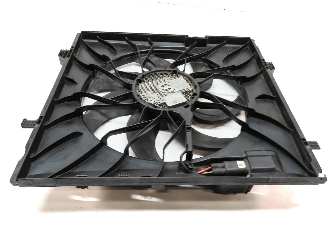 Thumbnail 6: 2012-2019 MERCEDES GL GLE GLS ML (W166 X166) 600w RADIATOR COOLING FAN ASSEMBLY
