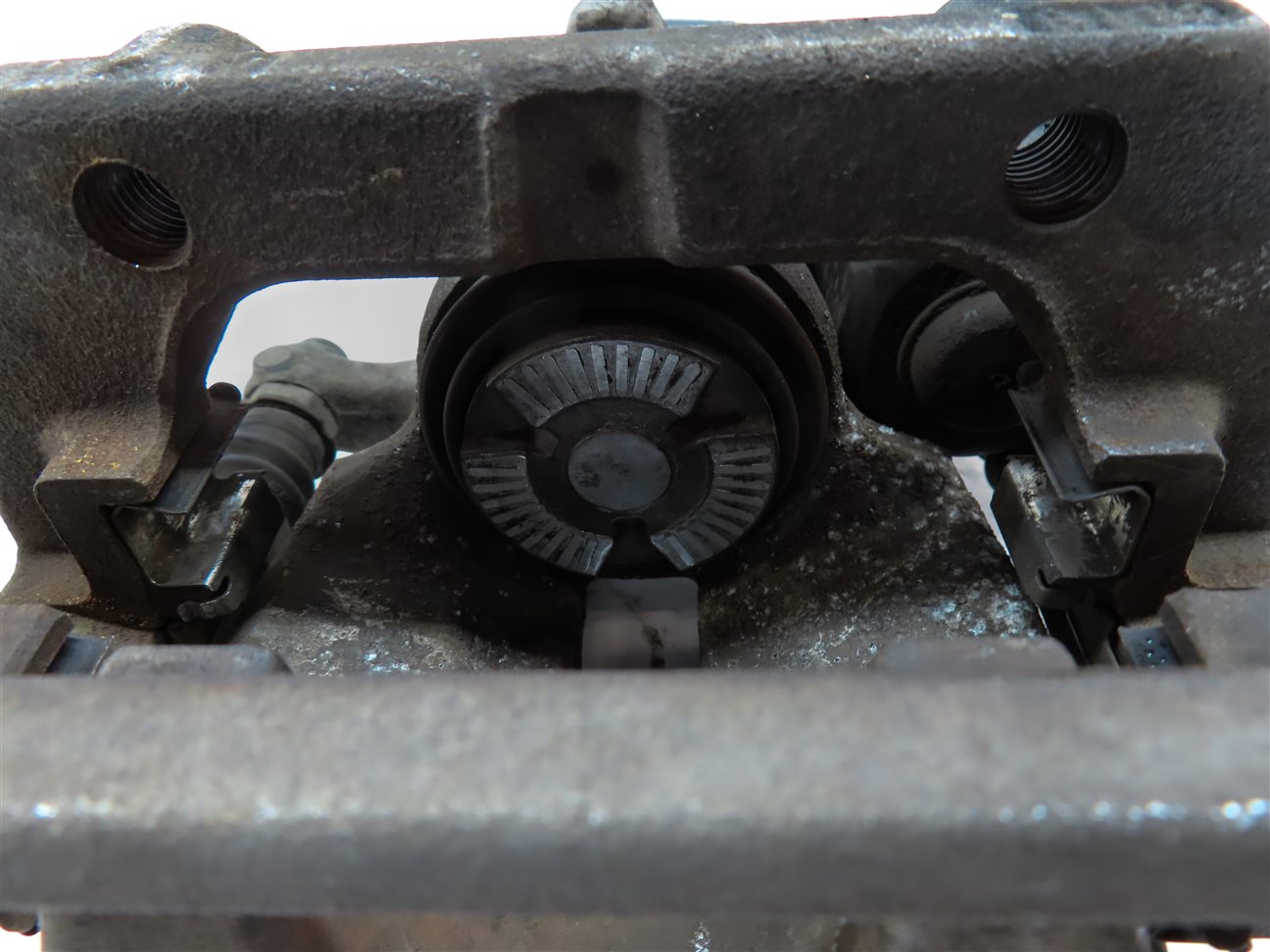 Thumbnail 8: 2012-2018 MERCEDES GLE300D GLE350 ML250 ML350 (W166) RIGHT REAR BRAKE CALIPER