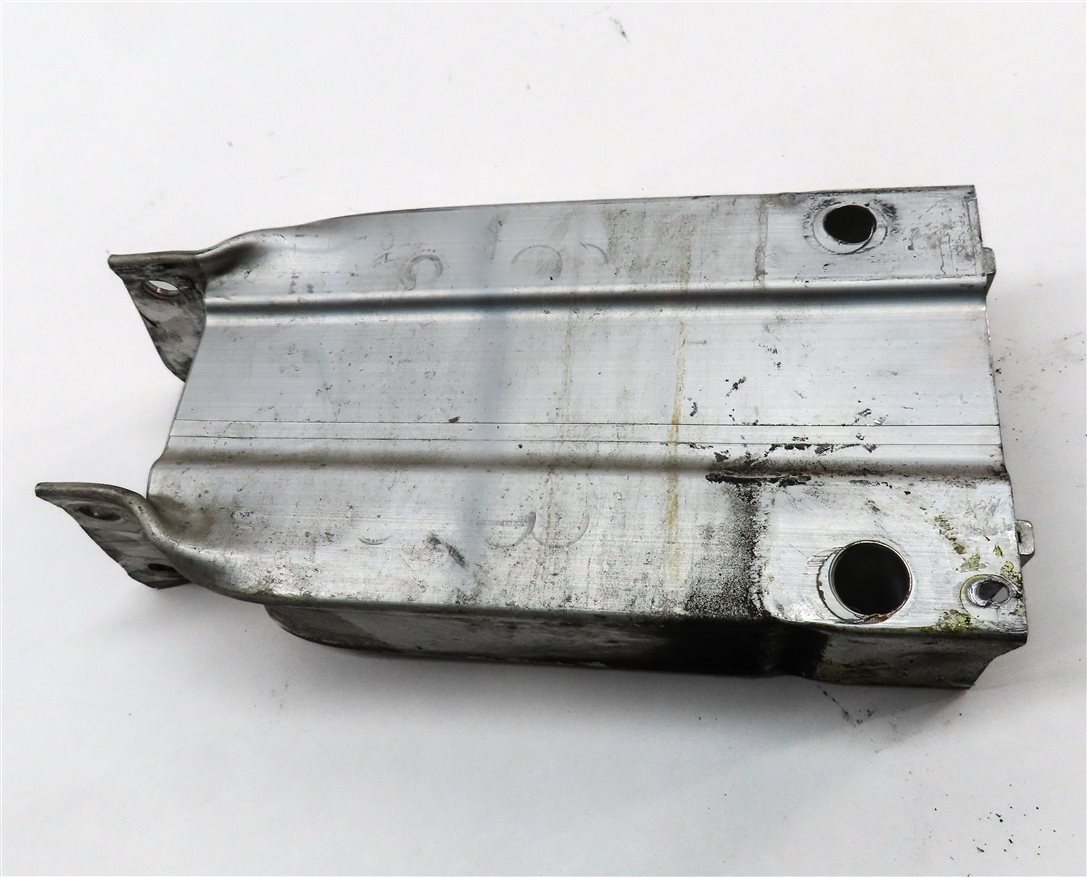 Thumbnail 6: 12-15 MERCEDES C CLASS (W204) FRONT BUMPER LEFT & RIGHT REINFORCEMENT BAR MOUNT