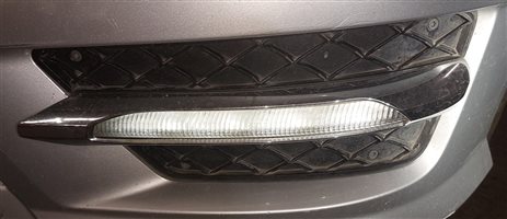 Thumbnail 2: 2012-2015 MERCEDES C-CLASS (W204) LEFT FRONT DRIVER FOGLIGHT FOG LIGHT w/ TRIM
