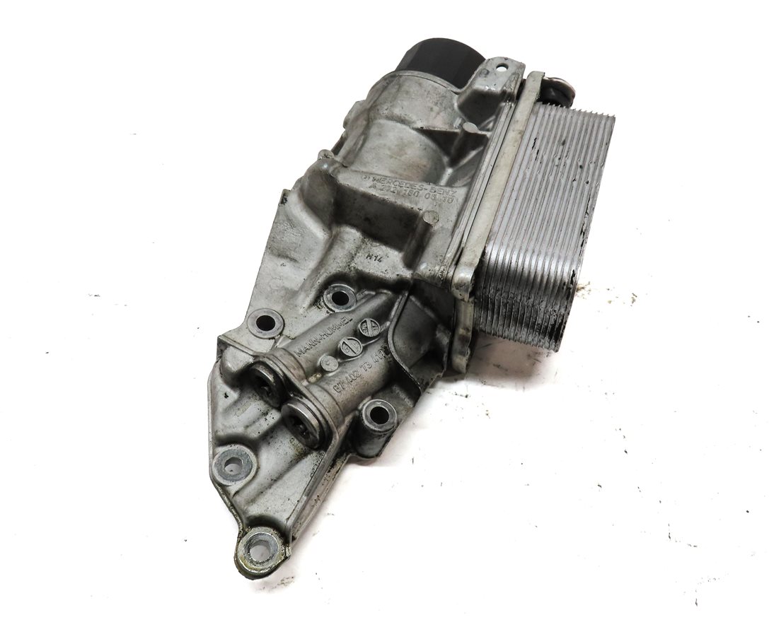 Thumbnail 2: 2012 MERCEDES C300 (W204) 3.0L (272.948) ENGINE OIL FILTER HOUSING w/ OIL COOLER