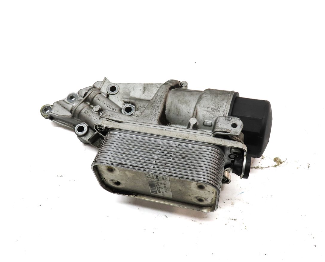 Thumbnail 4: 2012 MERCEDES C300 (W204) 3.0L (272.948) ENGINE OIL FILTER HOUSING w/ OIL COOLER