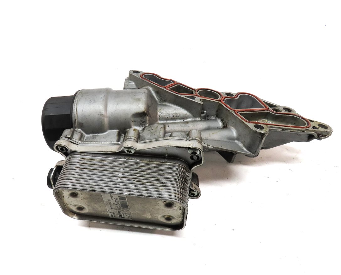 Thumbnail 6: 2012 MERCEDES C300 (W204) 3.0L (272.948) ENGINE OIL FILTER HOUSING w/ OIL COOLER