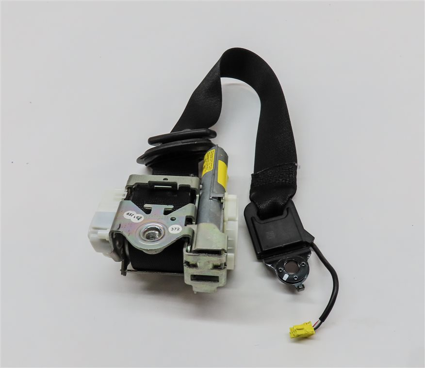 Thumbnail 4: 12-14 MERCEDES C250 C300 C350 (W204) RIGHT PASSENGER SEATBELT RETRACTOR (Black)