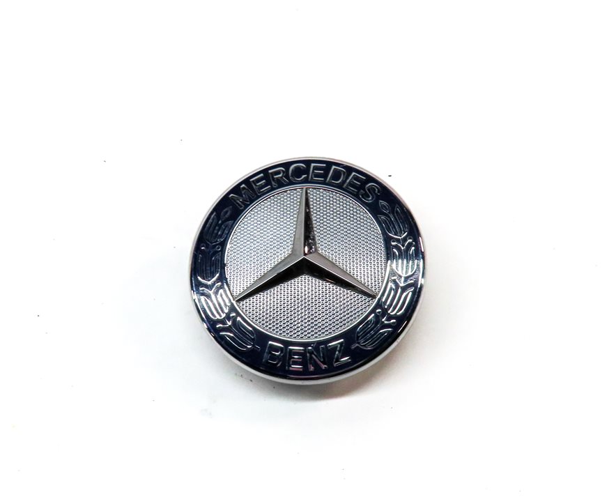 Thumbnail 2: 2012 MERCEDES C300 (W204) FRONT MERCEDES EMBLEM BADGE LOGO