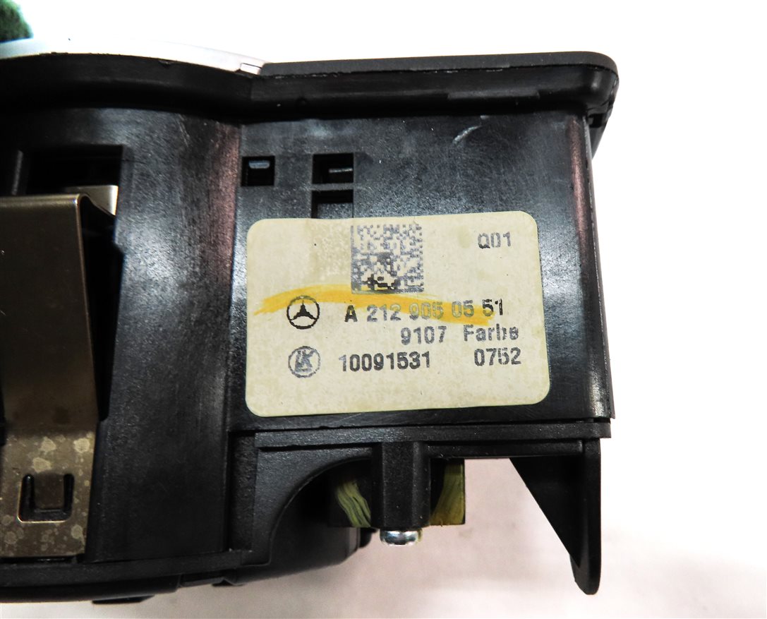 Thumbnail 6: 2008-2015 MERCEDES C-CLASS (W204) 15-21 C63 AMG (W205) HEADLIGHT SWITCH CONTROL