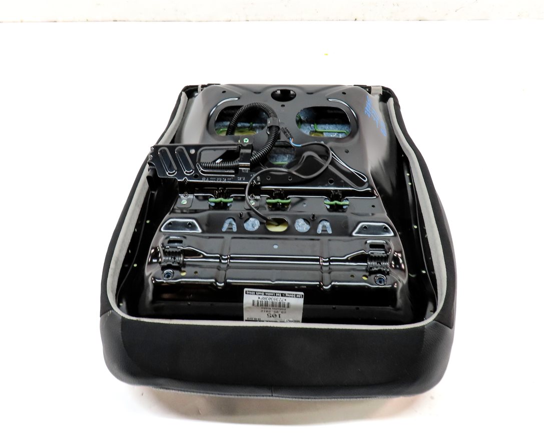 Thumbnail 5: 2012 MERCEDES C300 (W204) FRONT RIGHT LOWER HEATED SPORT SEAT CUSHION (Black)