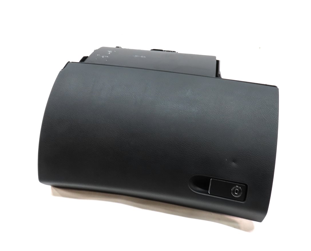 12-14 MERCEDES C250 (W204) RIGHT PASSENGER GLOVE BOX STORAGE COMPARTMENT (Black)