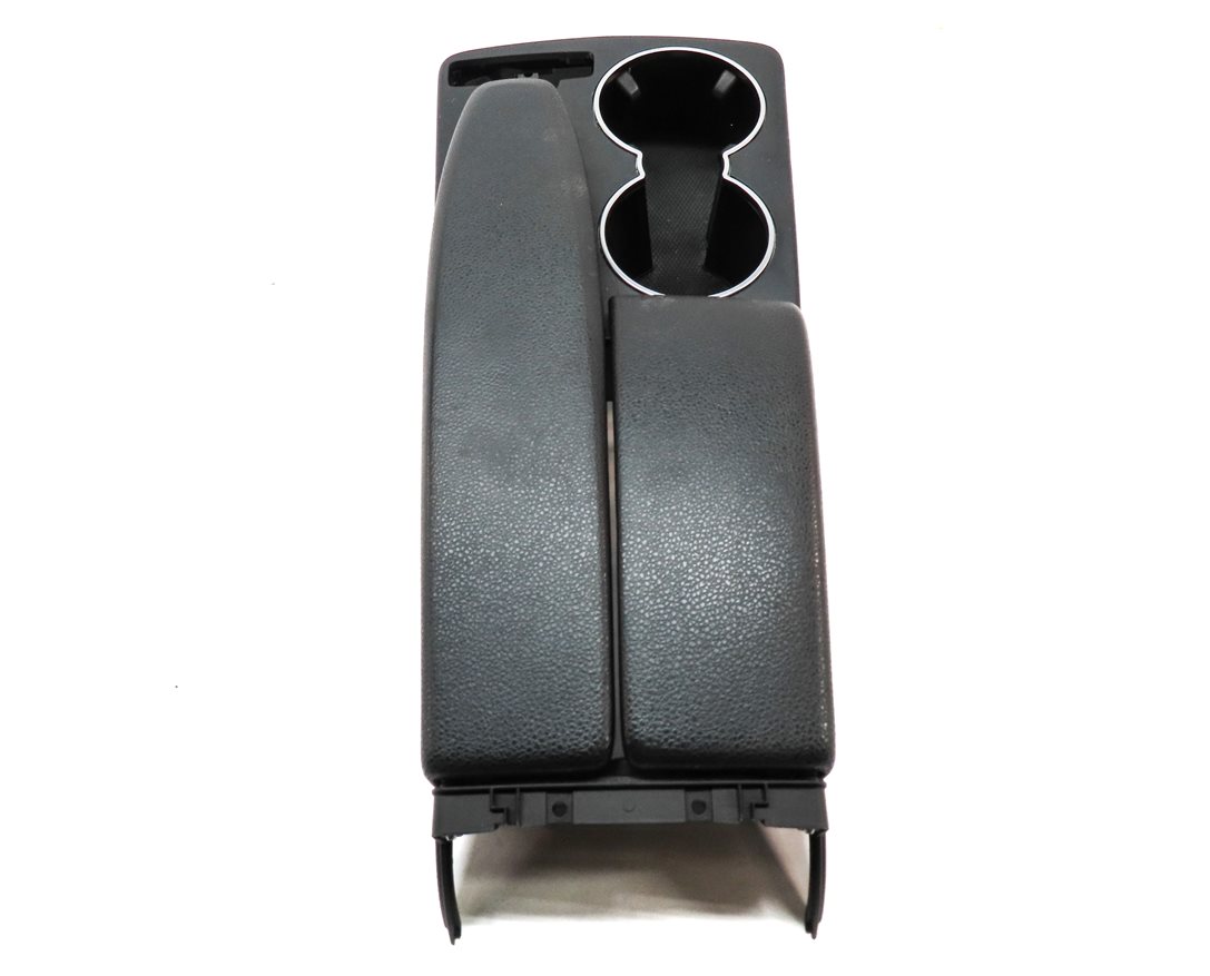 Thumbnail 5: 12-15 MERCEDES BENZ C250 C300 C350 (W204) COUPE / SEDAN CENTER CONSOLE (Black)