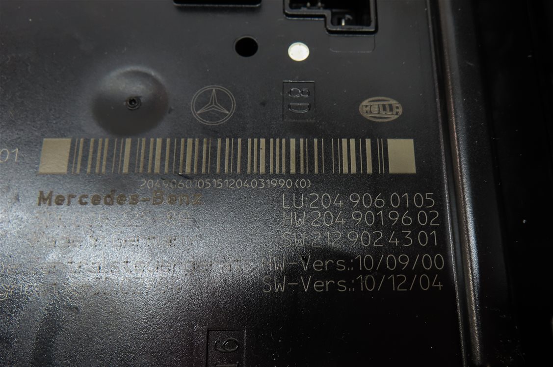 Thumbnail 5: 11-15 MERCEDES C250 C300 C350 (W204) REAR SIGNAL ACQUISITION CONTROL MODULE SAM