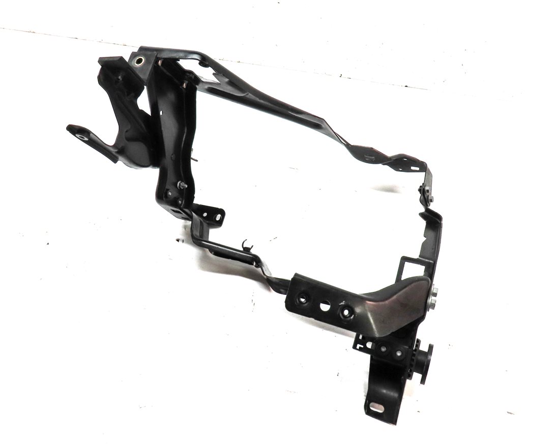 2012 MERCEDES C300 W204 FRONT LEFT DRIVER HEADLIGHT HEAD LIGHT MOUNT BRACKET