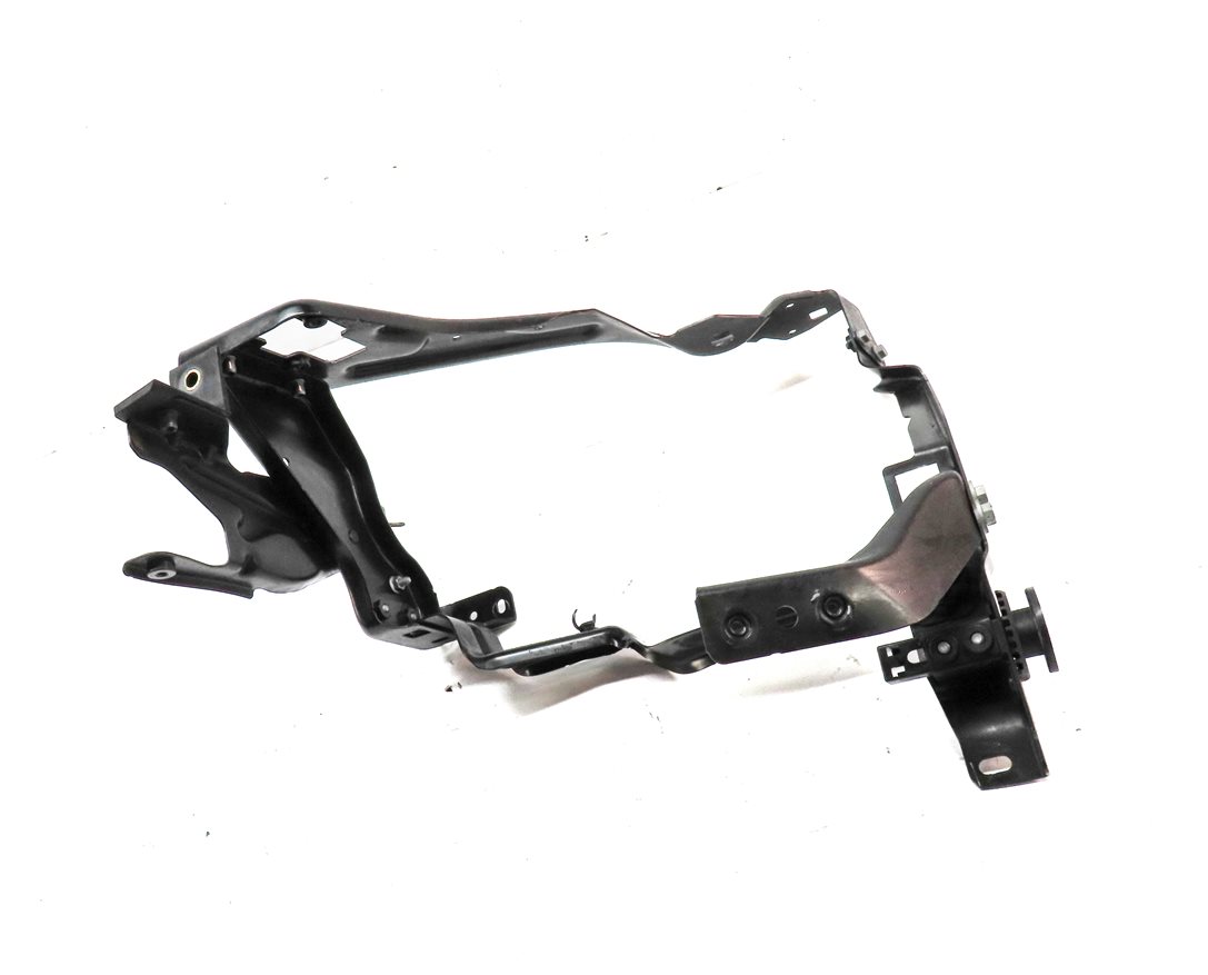 Thumbnail 3: 2012 MERCEDES C300 W204 FRONT LEFT DRIVER HEADLIGHT HEAD LIGHT MOUNT BRACKET
