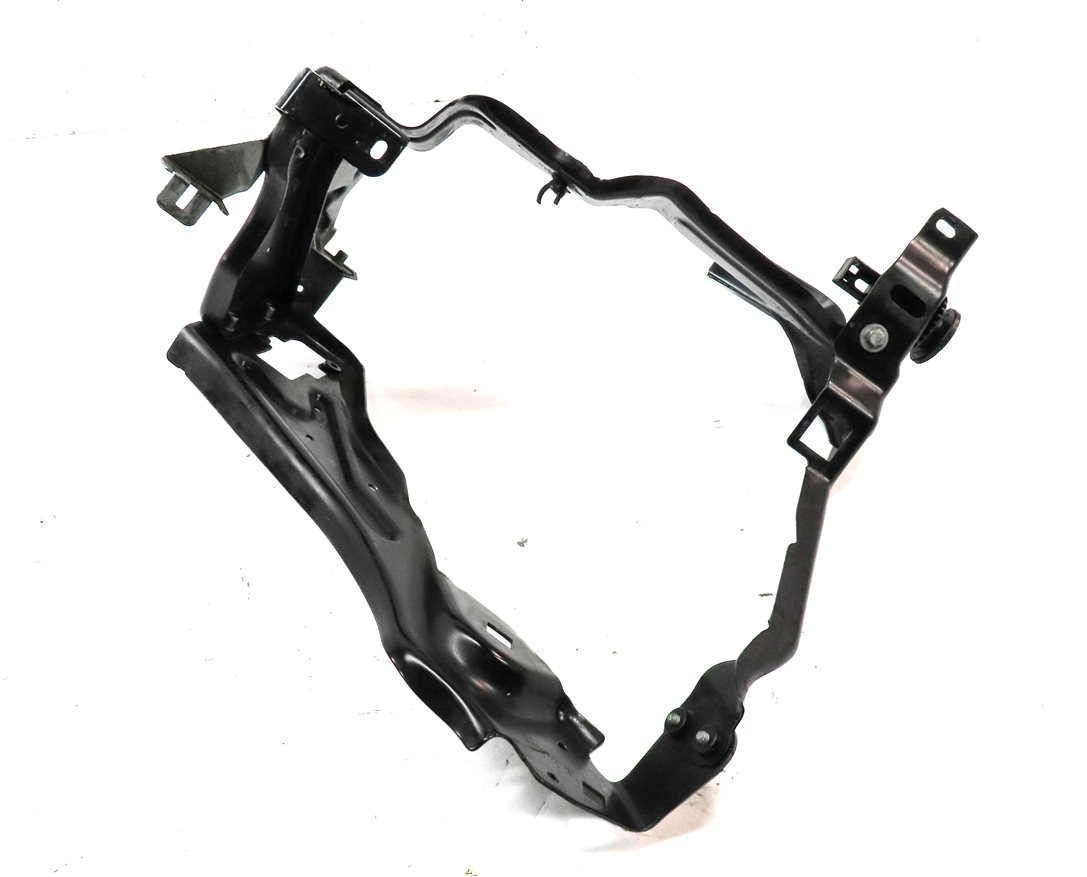 Thumbnail 6: 2012 MERCEDES C300 W204 FRONT LEFT DRIVER HEADLIGHT HEAD LIGHT MOUNT BRACKET