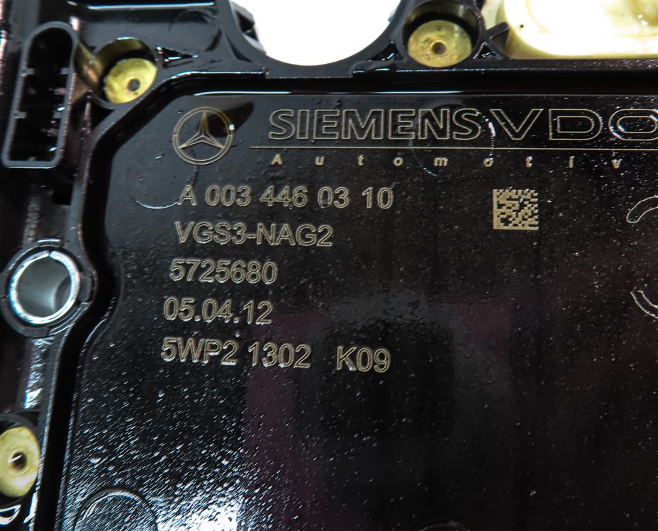 Thumbnail 6: 12 MERCEDES C300 W204 3.0L 7 SPEED AUTO TRANSMISSION VALVE BODY CONDCUTOR PLATE