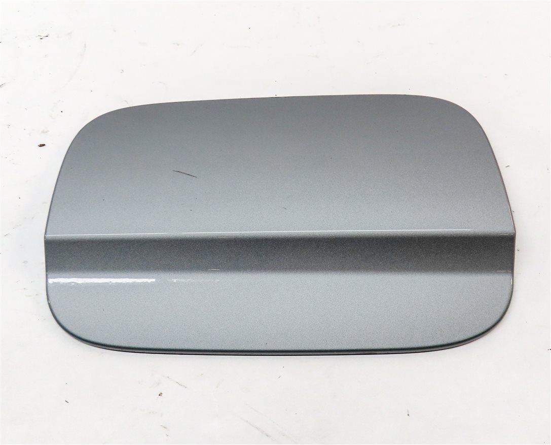 Thumbnail 4: 2008-2014 MERCEDES C250 C300 C350 C63 (W204) FUEL TANK DOOR TRIM COVER (Silver)