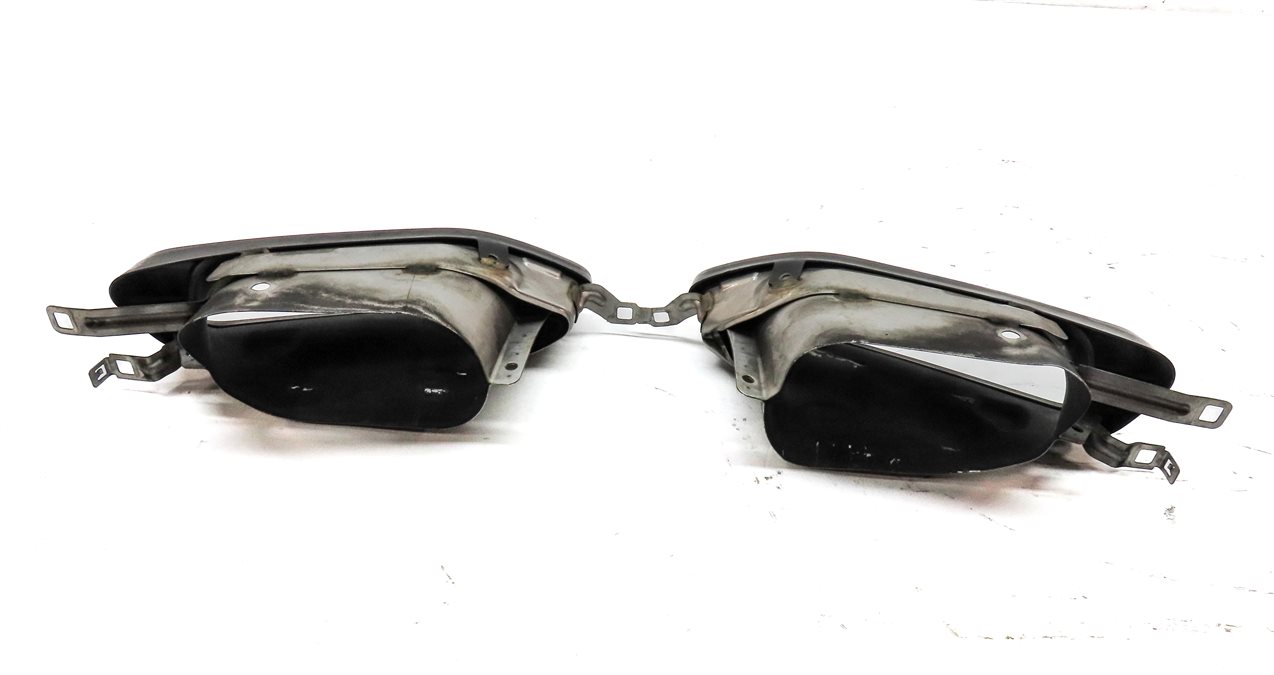 Thumbnail 4: 2016 BMW 750i (G11) 4.4TT M SPORT PACKAGE LEFT & RIGHT MUFFLER EXHAUST TIP SET
