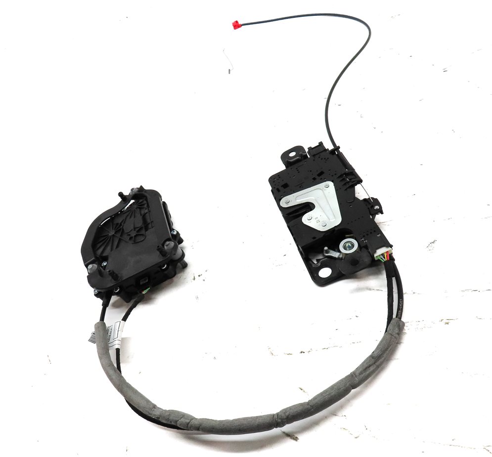 Thumbnail 3: 2016 BMW 750i (G11) REAR TRUNK STRIKER PLATE LOCK LATCH w/ ACTUATOR MOTOR
