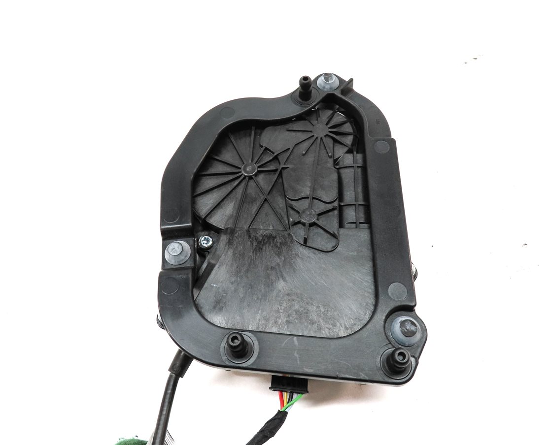 Thumbnail 5: 2016 BMW 750i (G11) REAR TRUNK STRIKER PLATE LOCK LATCH w/ ACTUATOR MOTOR