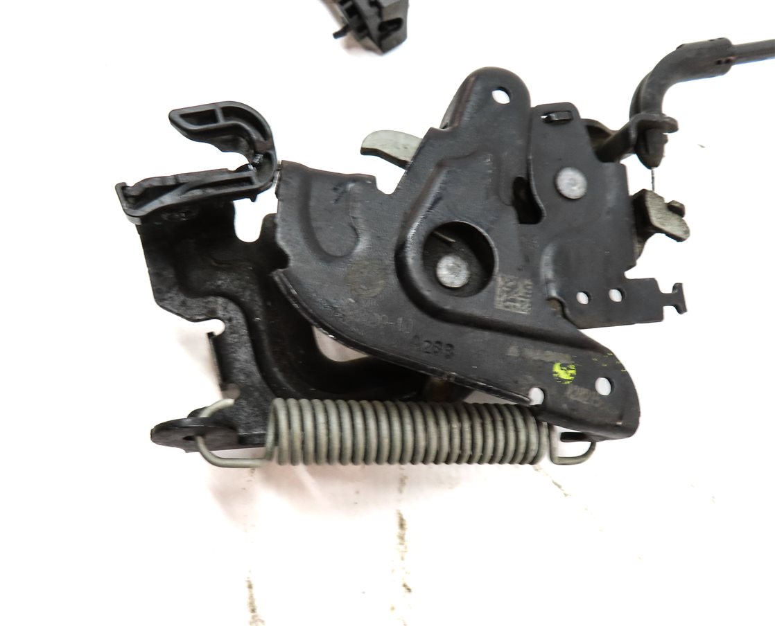 Thumbnail 8: 2016 BMW 750i (G11) FRONT LEFT & RIGHT HOOD LOCK LATCH SET 2 w/ CABLE
