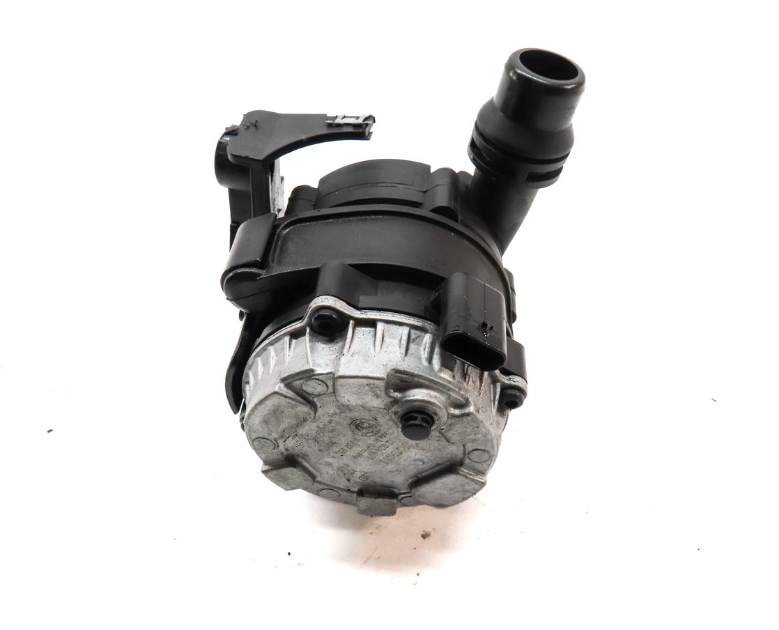 Thumbnail 5: 16-19 BMW 5 M5 6GT 7 (G11) 4.4L (N63R) ENGINE AUXILIARY INTERCOOLER WATER PUMP