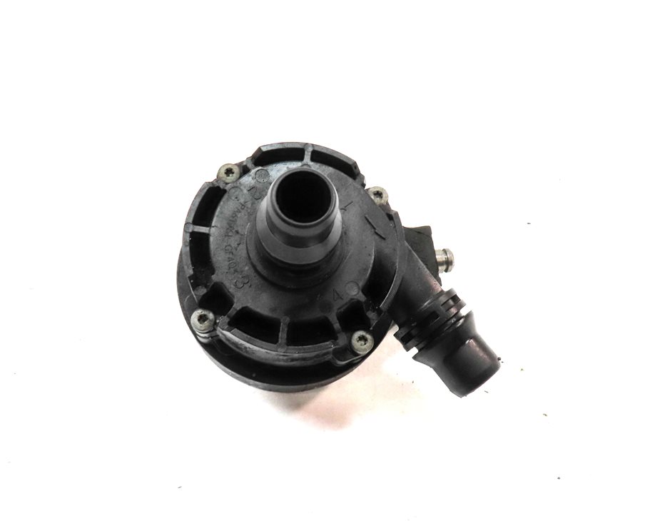 Thumbnail 2: 2016 BMW 750i (G11) 4.4L TURBO ENGINE AUXILIARY AUX ELECTRIC WATER COOLANT PUMP