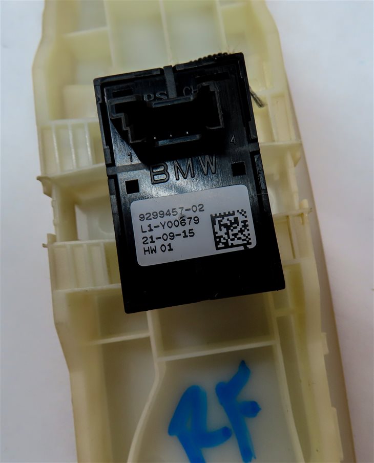Thumbnail 6: 2016 BMW 750i (G11) FRONT RIGHT PASSENGER DOOR WINDOW SWITCH w/ TRIM (BEIGE)